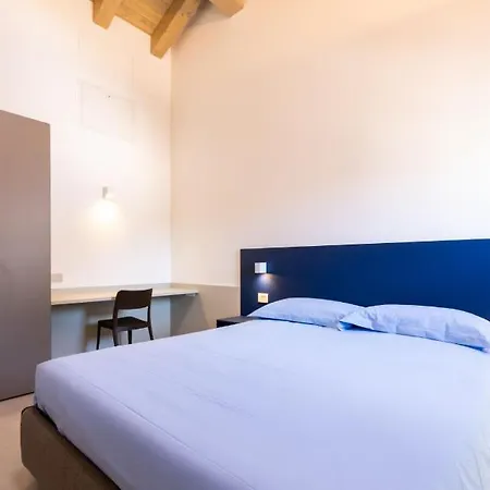 Apartamento Il Giardino Segreto-5 By Interhome *